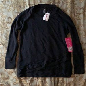 Black long sleeve tee